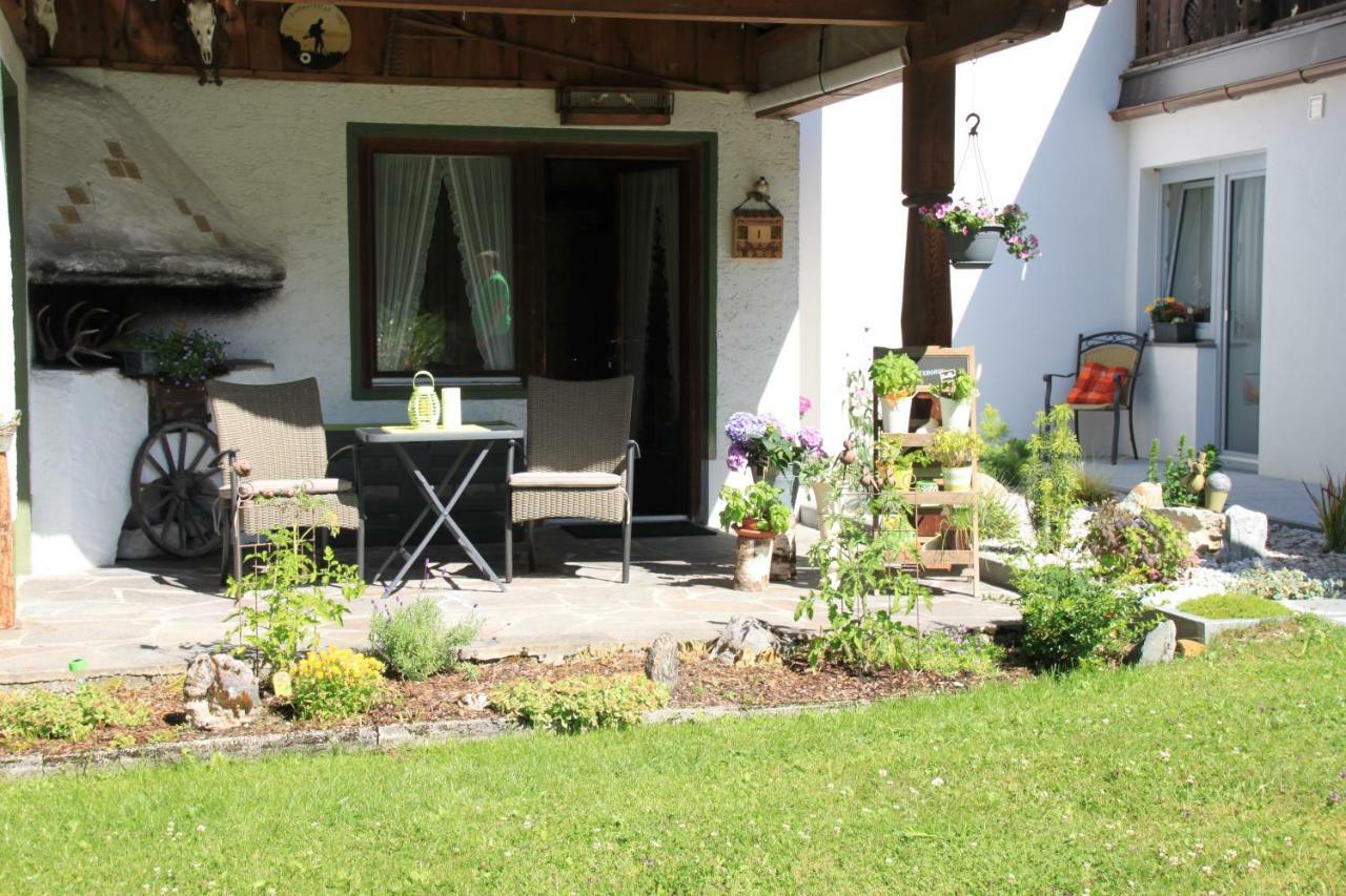 ליוטאש Ferienhaus Tannenblick מראה חיצוני תמונה