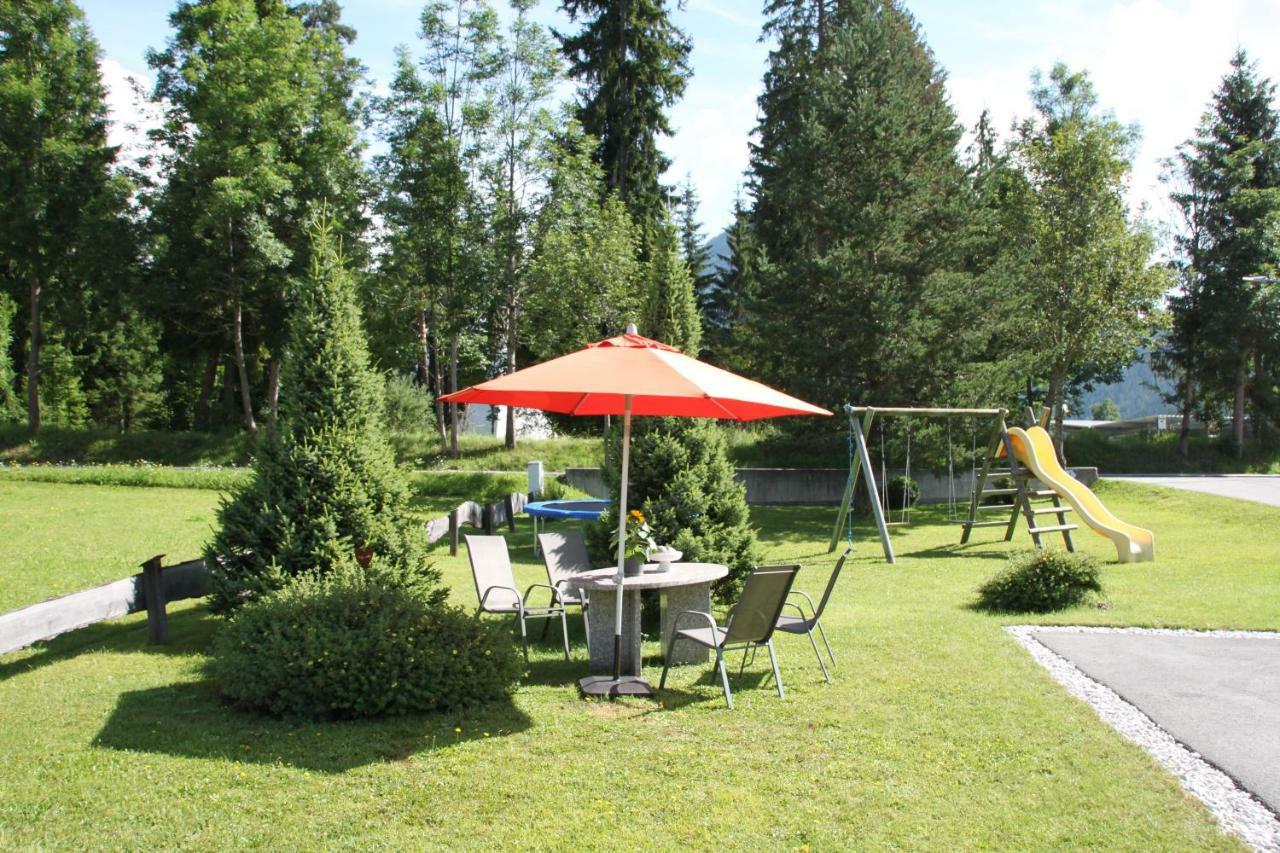 ליוטאש Ferienhaus Tannenblick מראה חיצוני תמונה